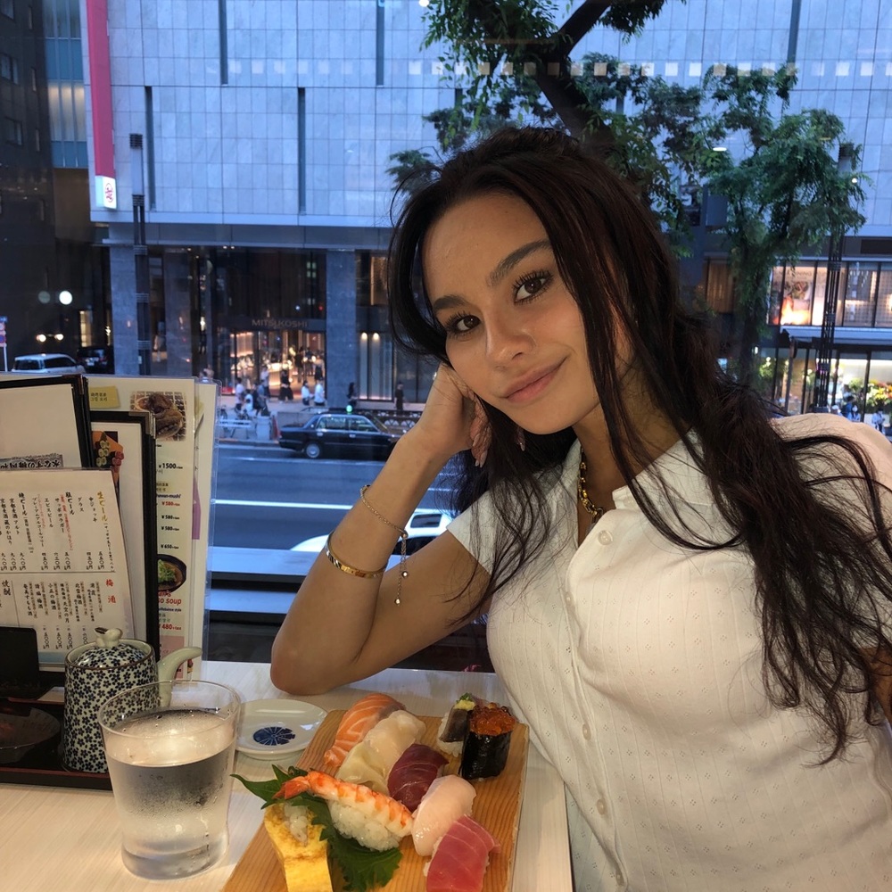 Meet your Posher, Sofia